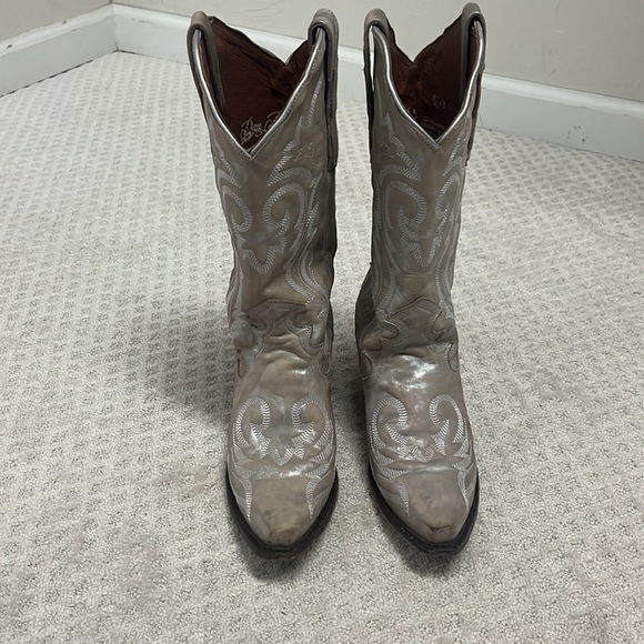 Metallic White Cowgirl Boots - Picture 2 of 7